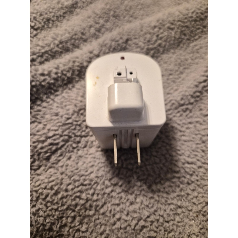 Panasonic RE6-71 Shaver Adaptor Wall Charger Power Supply 1.2V 70mA White
